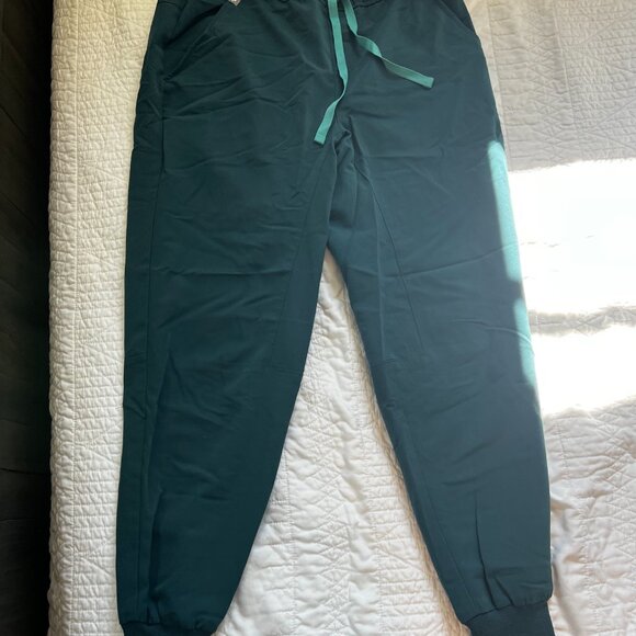 SET: Figs Rafaella  Caribbean Blue Top (XS) and Zamora Jogger Bottoms (M) - Picture 3 of 4